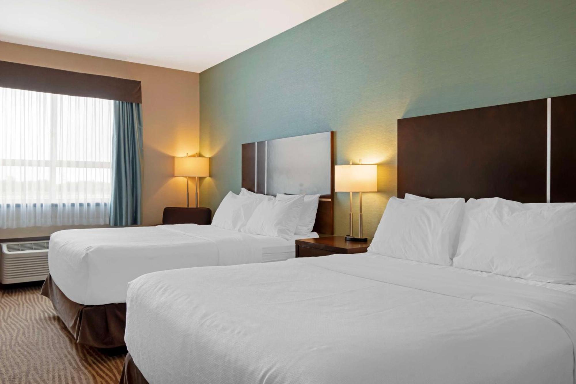 Best Western Plus Moosomin Hotel Екстер'єр фото