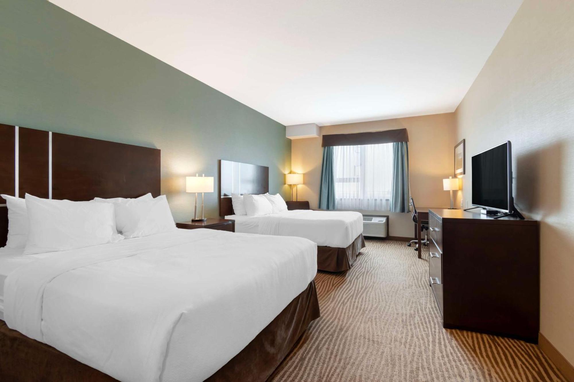 Best Western Plus Moosomin Hotel Екстер'єр фото