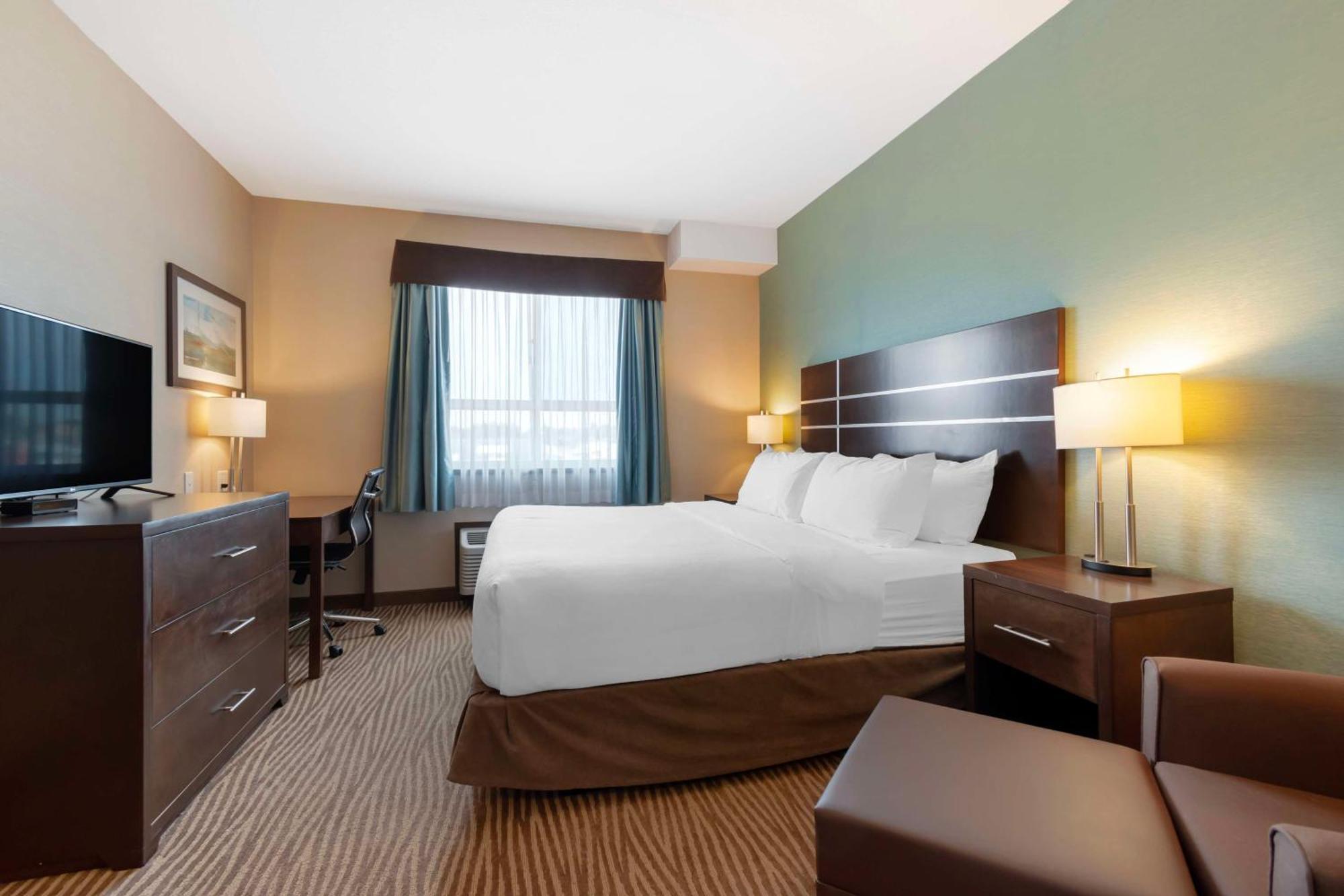 Best Western Plus Moosomin Hotel Екстер'єр фото