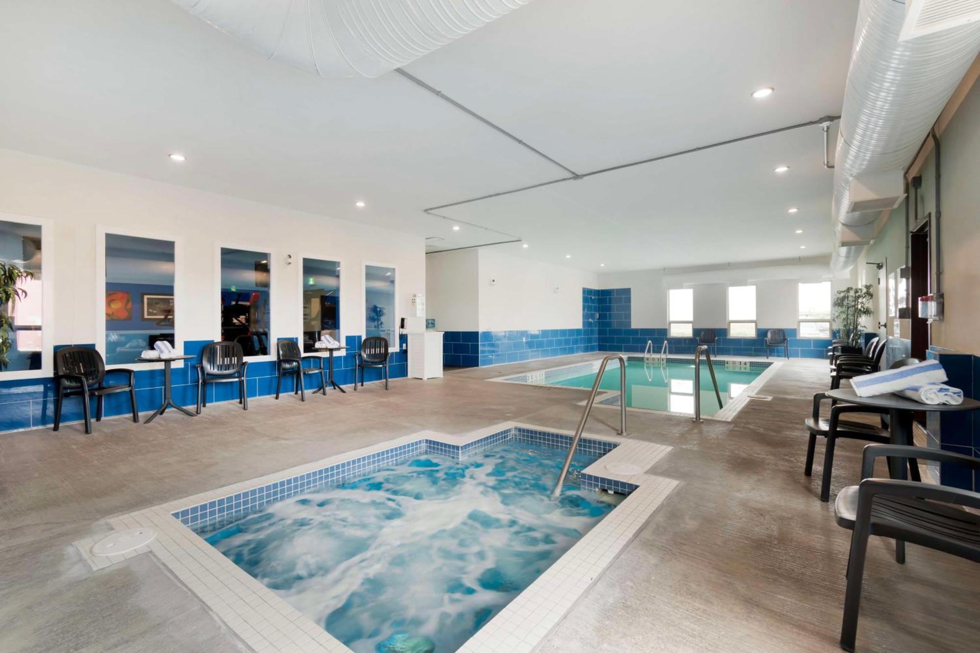 Best Western Plus Moosomin Hotel Екстер'єр фото